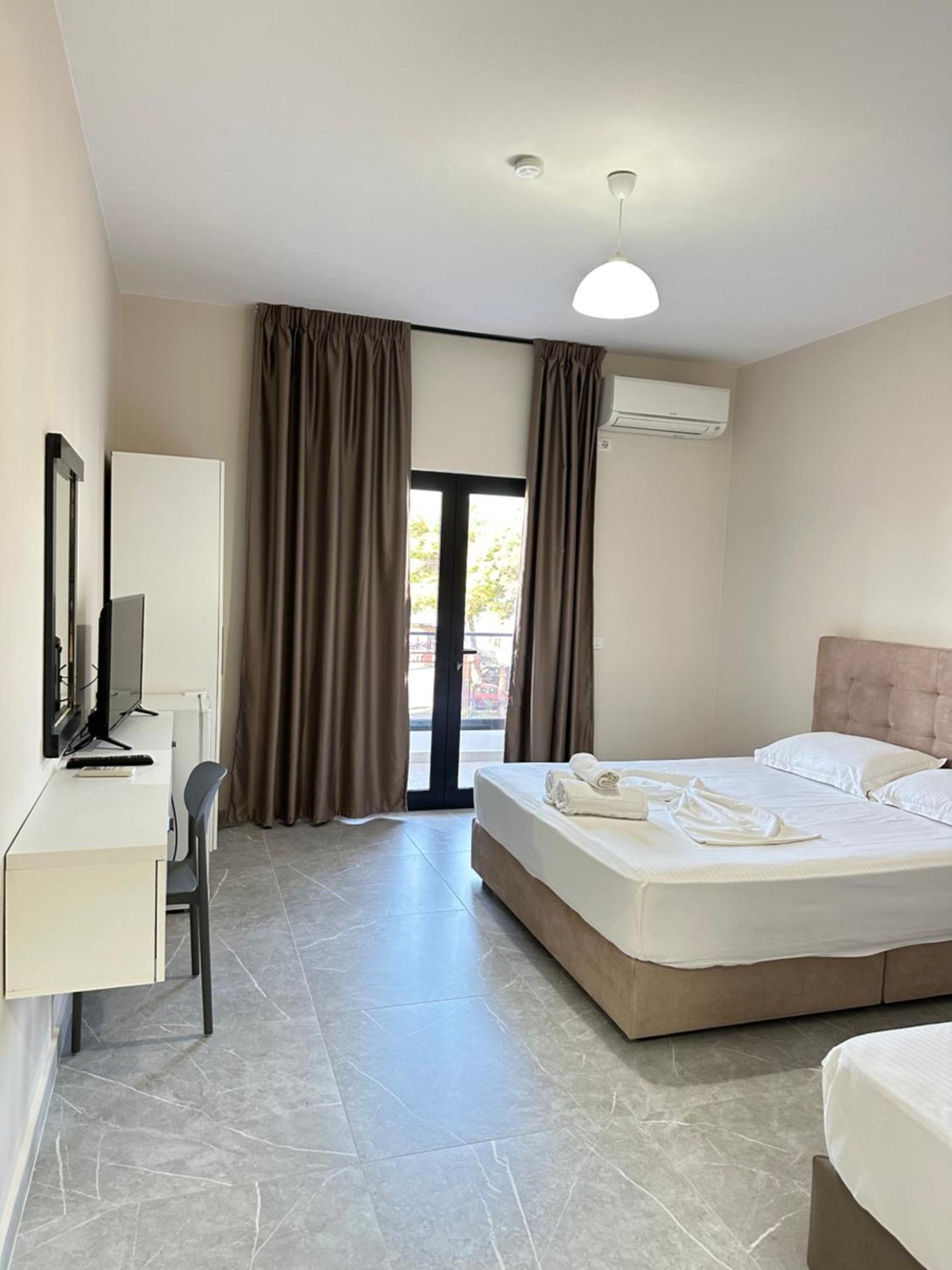 Molla Hotel Restorant Shëngjin Zewnętrze zdjęcie