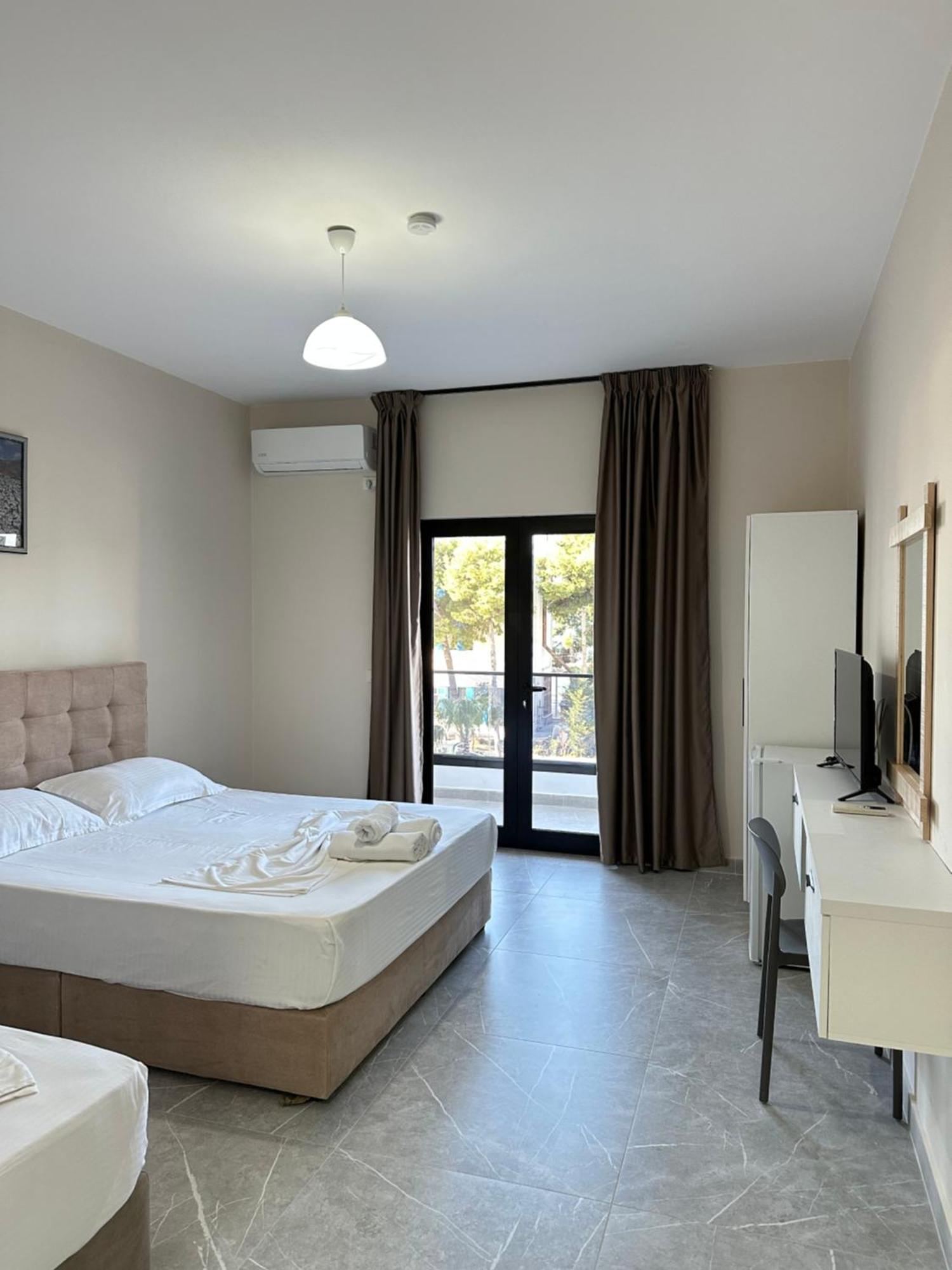 Molla Hotel Restorant Shëngjin Zewnętrze zdjęcie