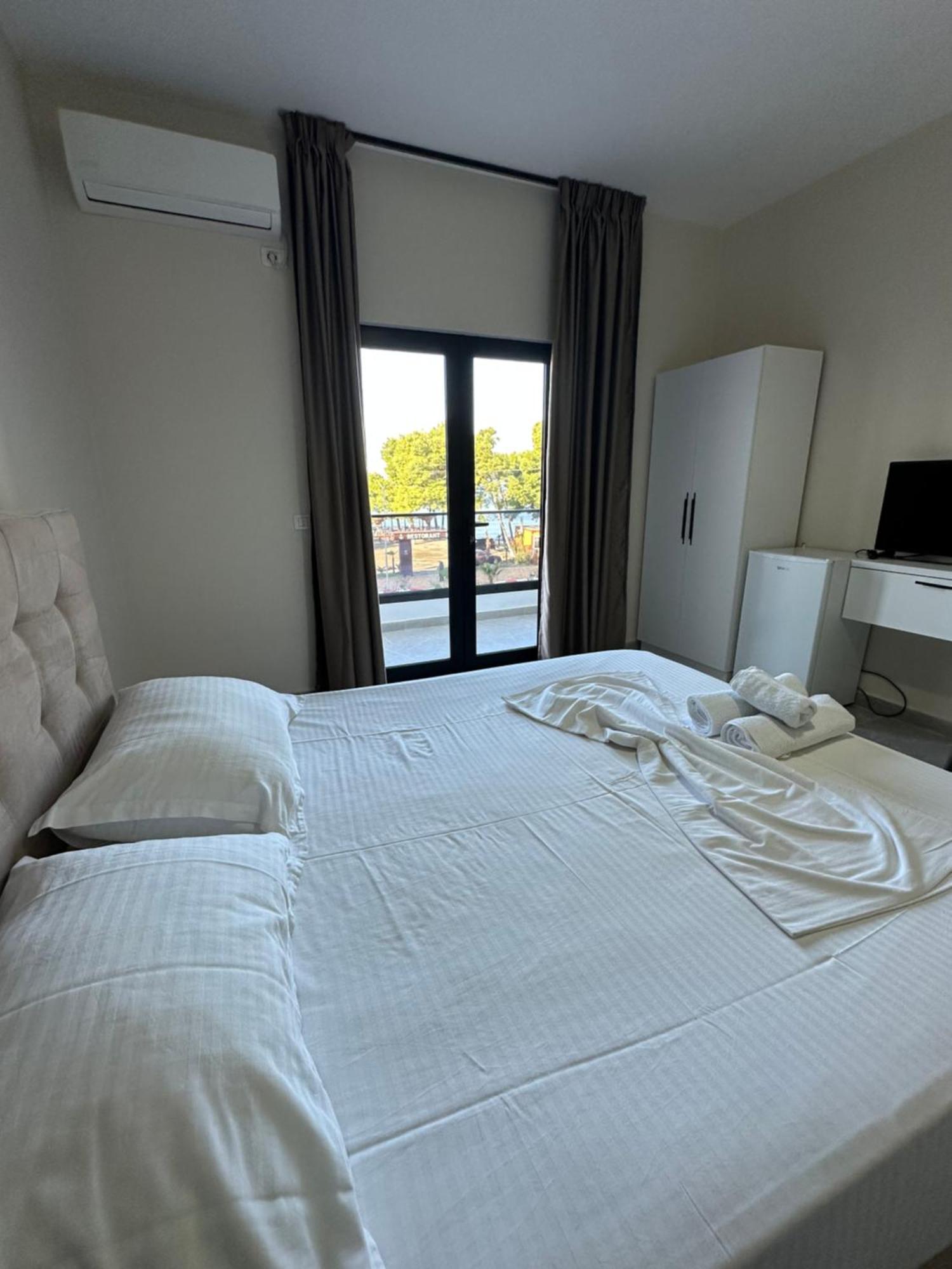 Molla Hotel Restorant Shëngjin Zewnętrze zdjęcie