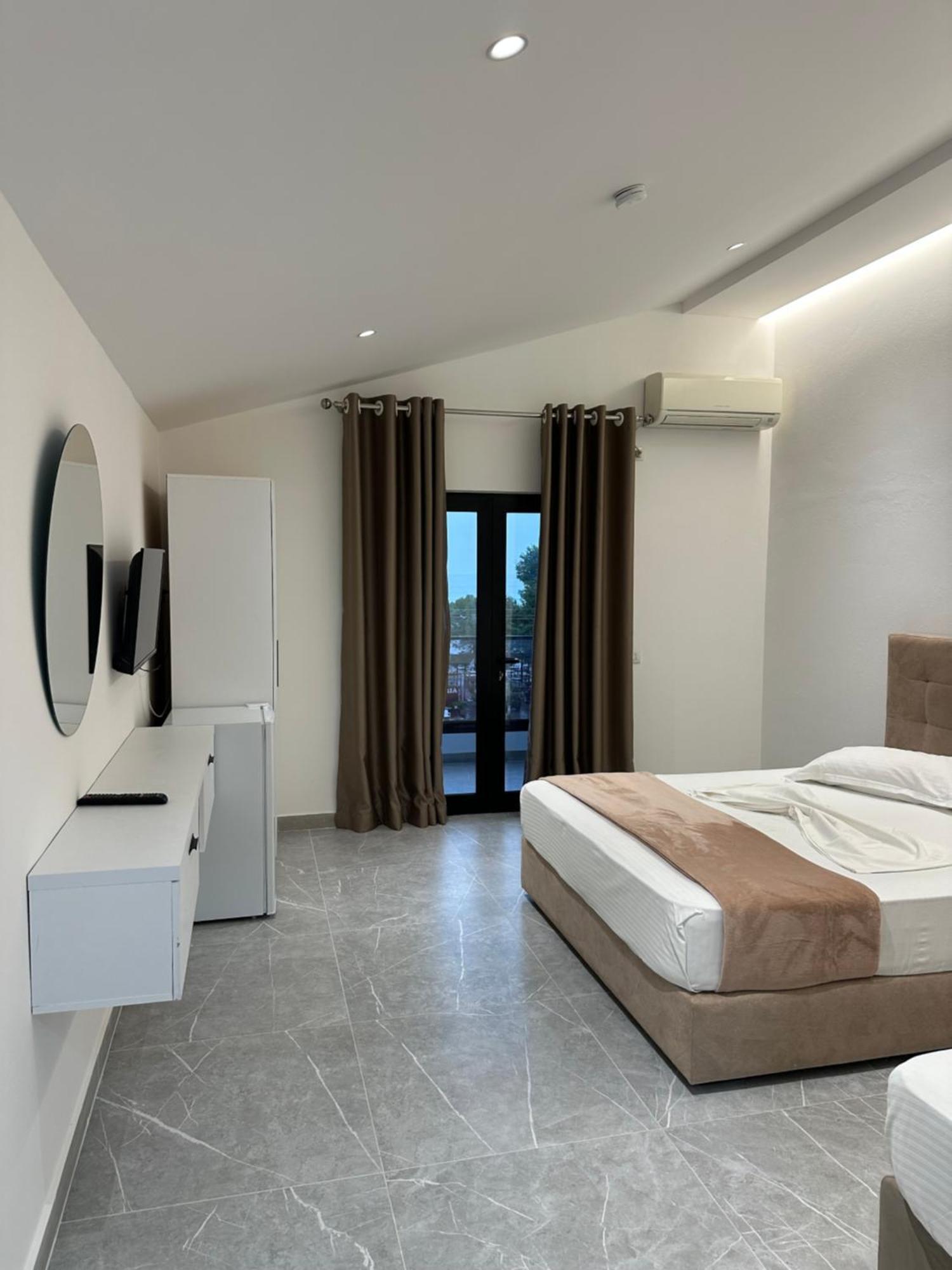 Molla Hotel Restorant Shëngjin Zewnętrze zdjęcie