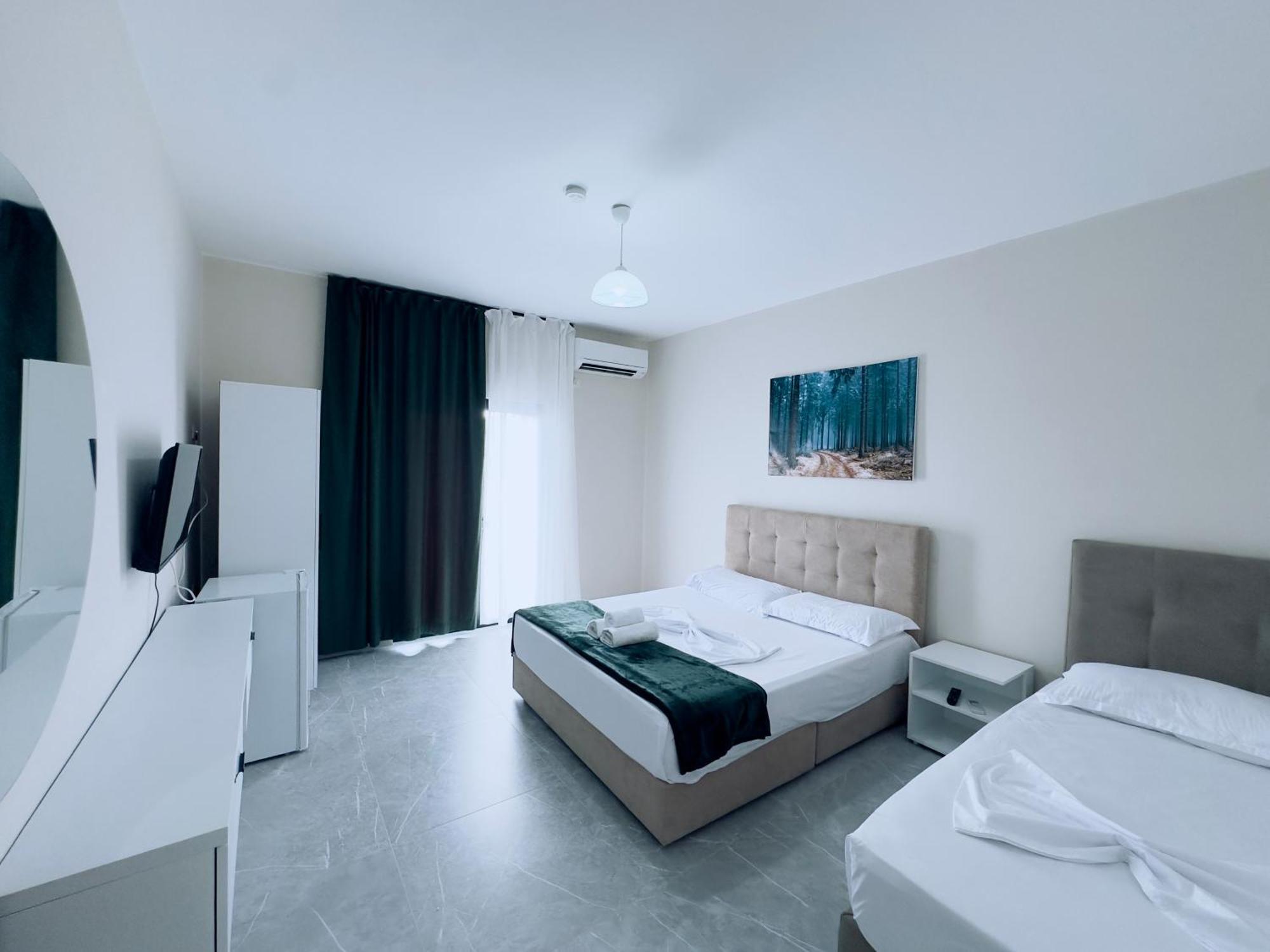 Molla Hotel Restorant Shëngjin Zewnętrze zdjęcie