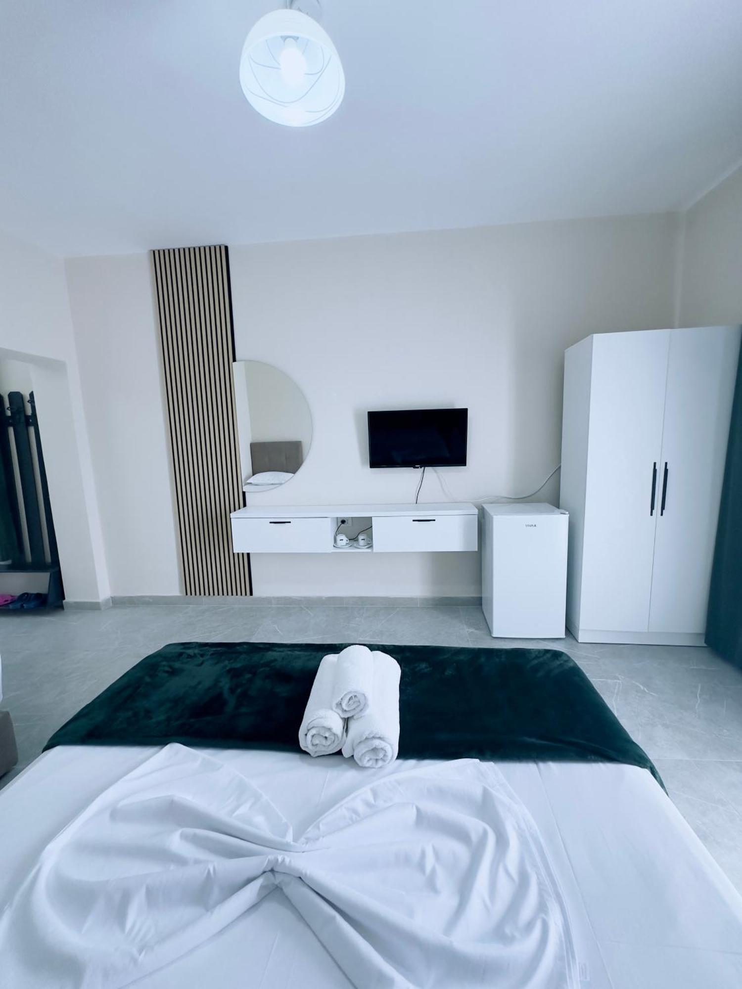 Molla Hotel Restorant Shëngjin Zewnętrze zdjęcie